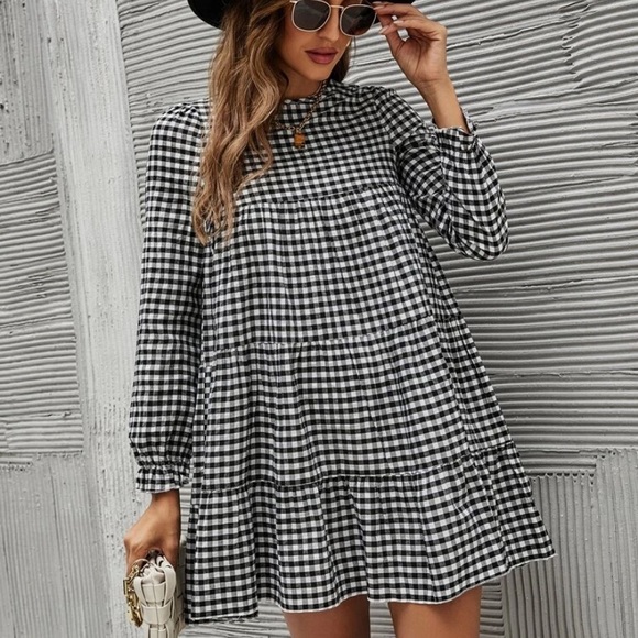 Dresses & Skirts - Checkered Ruffle Smock Dress